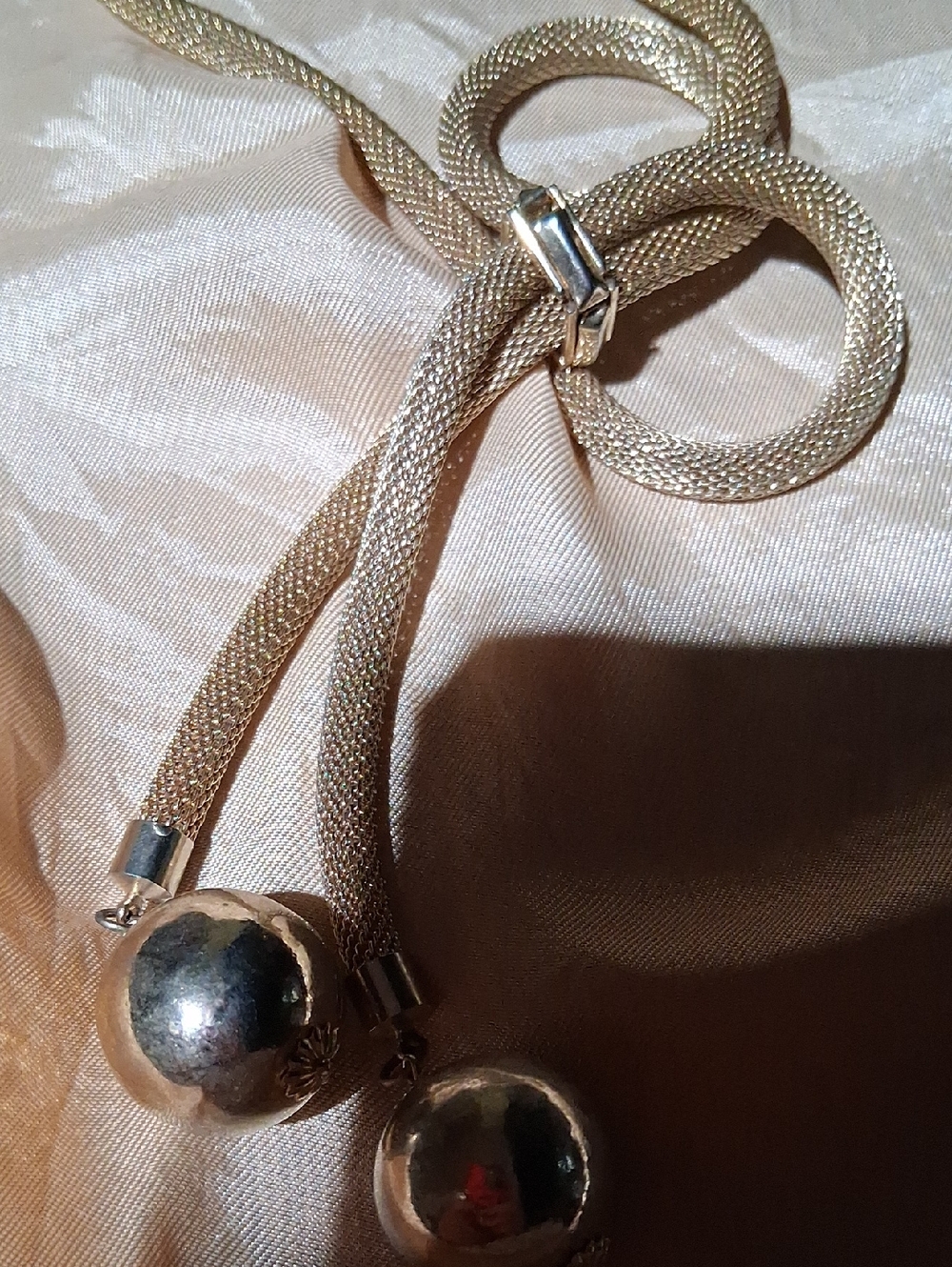 Mesh Neckless - Picture 3 of 3